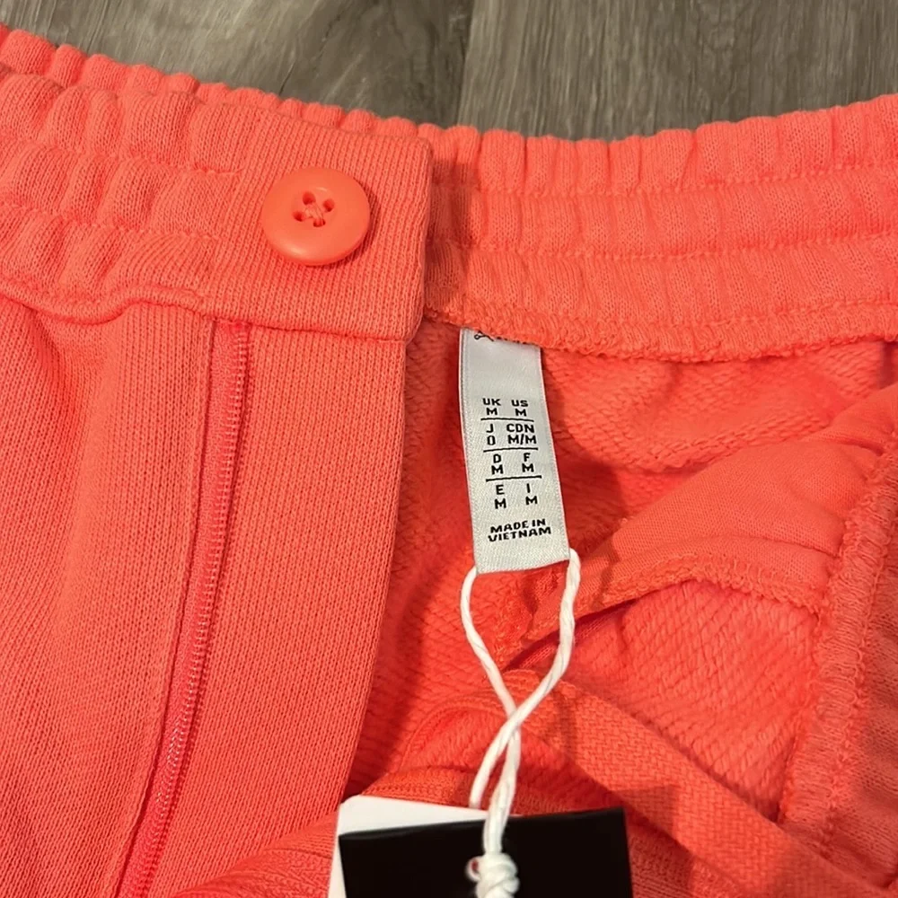 🎄FIRM PRICE🎄 Adidas Heavyweight shmoofoil shorts unisex